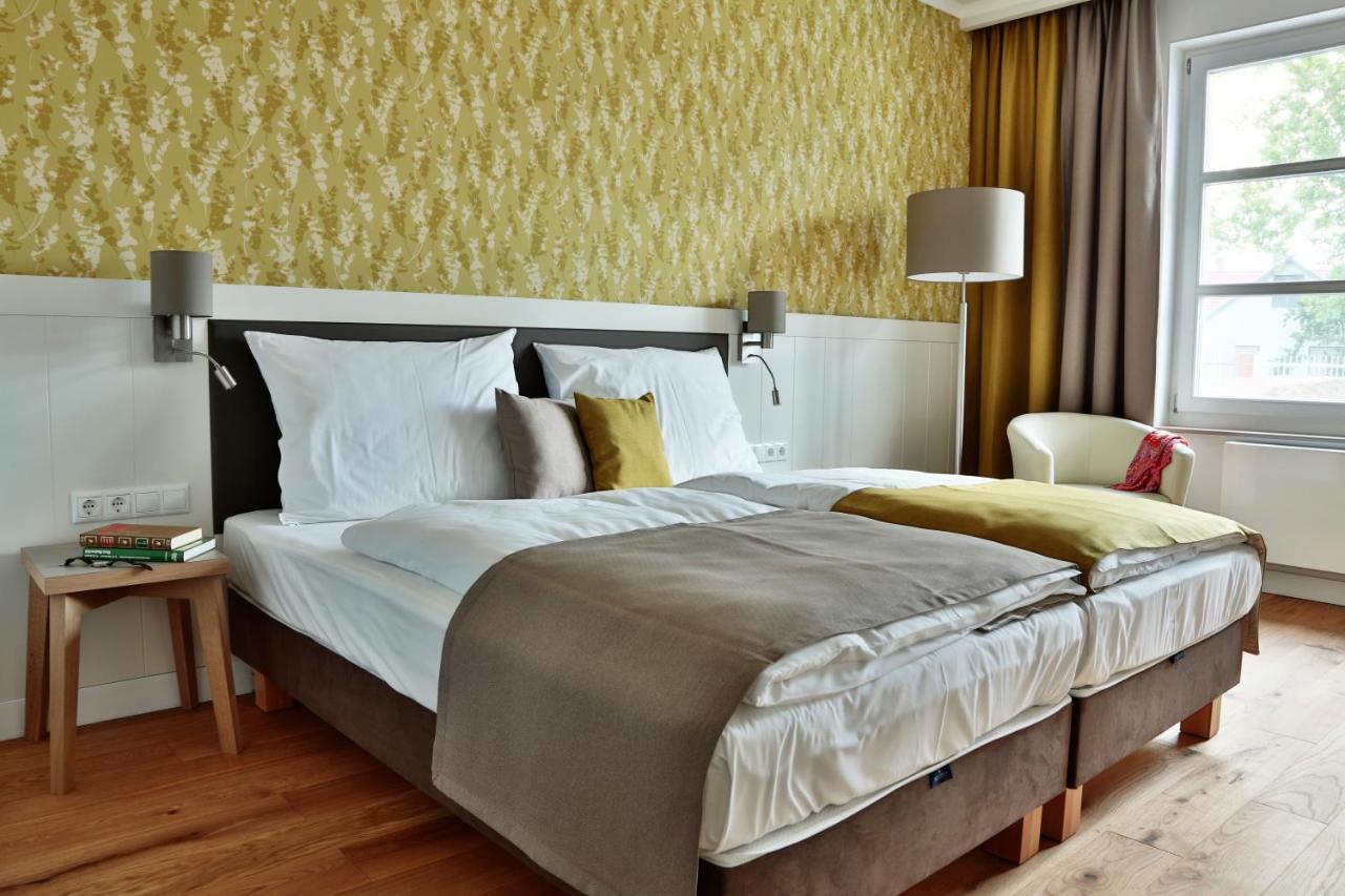 Hubertus Hof Landhotel Balatonfenyves Eksteriør billede